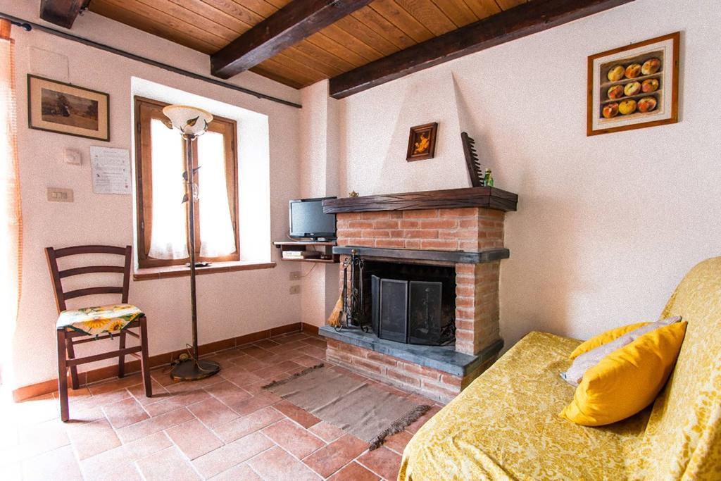 Gorfigliano Agriturismo La Calamaia מראה חיצוני תמונה